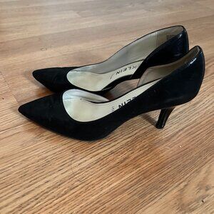 Women's ANNE KLEIN Black Heel Business Shoes 8.5M in good condition SKU 200